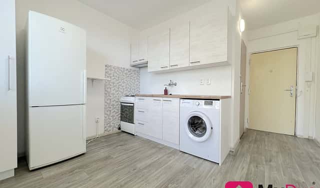 Pronájem bytu 1+1 33 m², Pražská, Znojmo