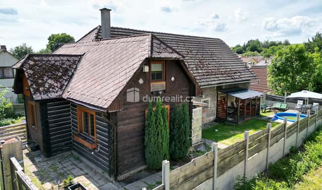 Prodej domu 110 m² s pozemkem 488 m², Střezimíř, okres Benešov