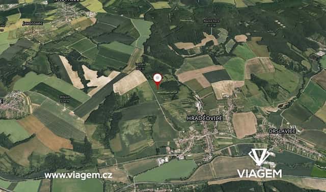 Prodej pole 6 741 m², Hradčovice, okres Uherské Hradiště