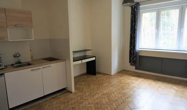 Pronájem bytu 1+kk 27 m², Pod radnicí, Praha 5 – Košíře