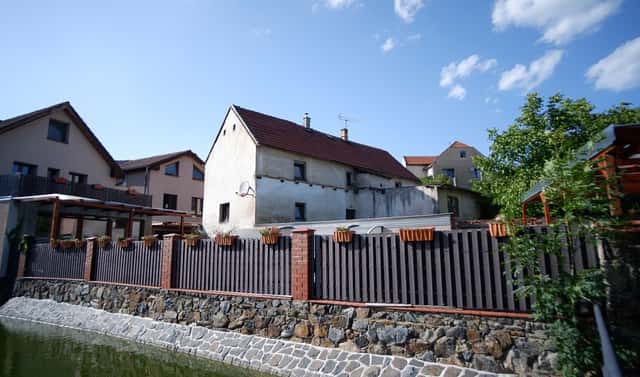 Prodej domu 122 m² s pozemkem 458 m², V Uličce, Holubice, okres Praha-západ