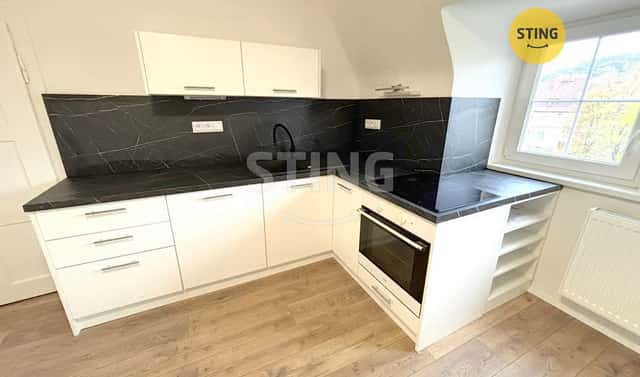 Pronájem bytu 2+1 52 m², Vaškova, Krnov – Pod Cvilínem, okres Bruntál