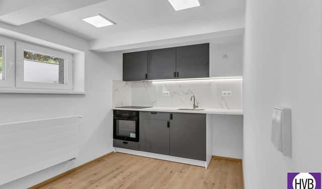 Prodej bytu 1+kk 37 m², Pod Drinopolem, Praha 6 – Břevnov