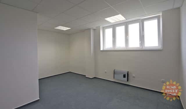 Pronájem kanceláře 21 m², Ve žlíbku, Praha 9 – Horní Počernice
