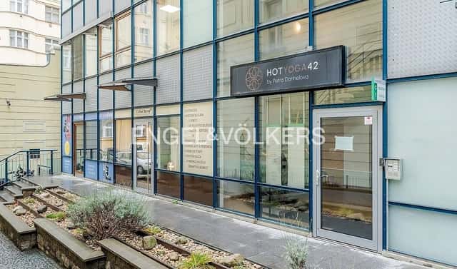 Pronájem obchodních prostor 360 m², Chrudimská, Praha 3 – Vinohrady