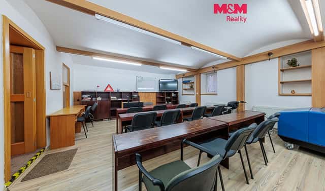 Prodej obchodních prostor 57 m², Karlovy Vary
