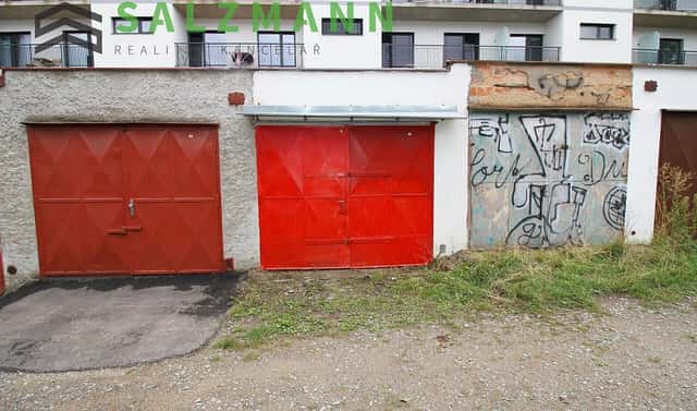 Garáž (cihla, 19m2), Plzeň Doubravka, Těšínská ul., Těšínská, Plzeň, okres Plzeň-město