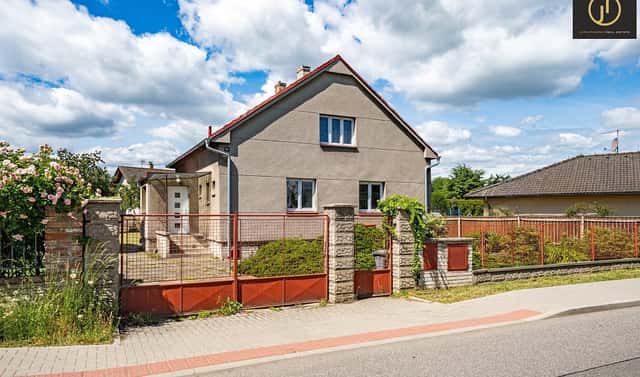 Prodej domu 105 m² s pozemkem 939 m², Pražská, Jirny, okres Praha-východ