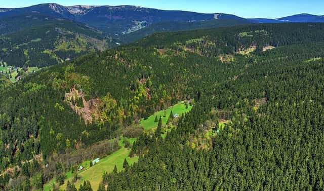 Prodej stavebního pozemku 21 708 m², Vítkovice, okres Semily