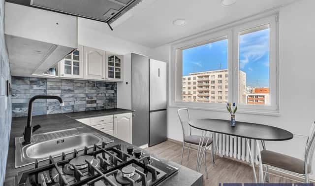 Prodej bytu 4+1 94 m², Jana Masaryka, Hradec Králové – Nový Hradec Králové