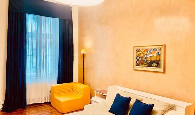 Pronájem bytu 1+1 33 m², Hálkova, Praha 2 – Nové Město