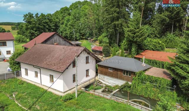 Prodej domu 203 m² s pozemkem 1 307 m², Mrákov – Mlýneček, okres Domažlice