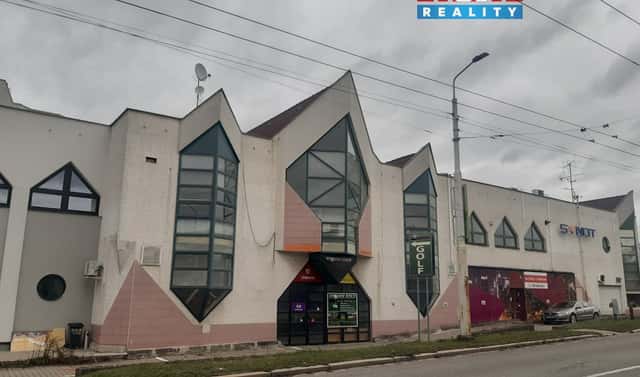 Prodej obchodních prostor 1 230 m², Pardubice – Bílé Předměstí