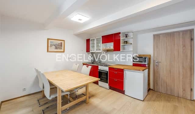 Pronájem kanceláře 73 m², Patočkova, Praha 6 – Střešovice