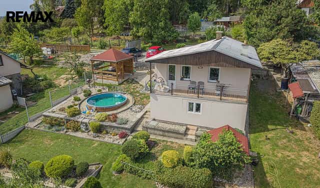 Prodej chaty/chalupy 106 m² s pozemkem 740 m², Všestary, okres Praha-východ