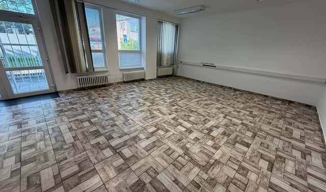 Pronájem kanceláře 84 m², Růžová, Most
