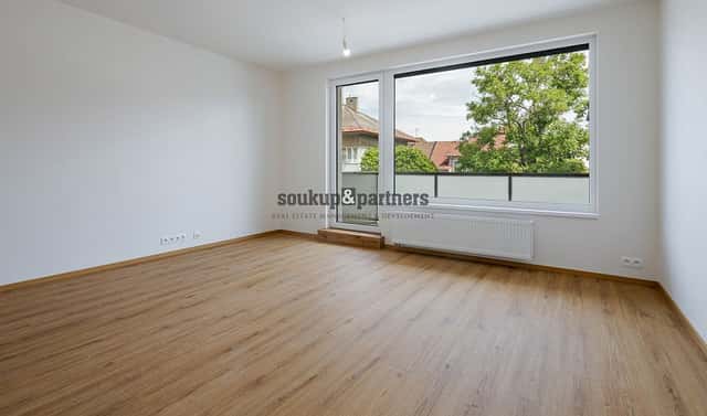 Prodej bytu 1+kk 37 m², Ke stadionu, Kladno