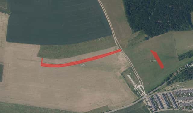 Prodej pole 1 941 m², Nelahozeves – Lešany, okres Mělník
