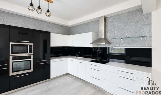 Pronájem bytu 2+kk 55 m², Skácelova, Hodonín