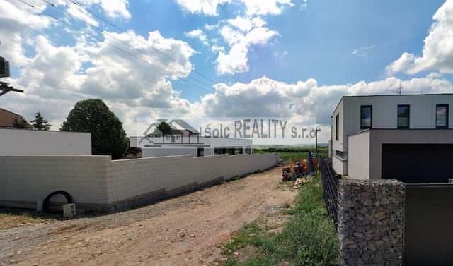 Prodej stavebního pozemku 8 895 m², V. Nováka, Rudná, okres Praha-západ
