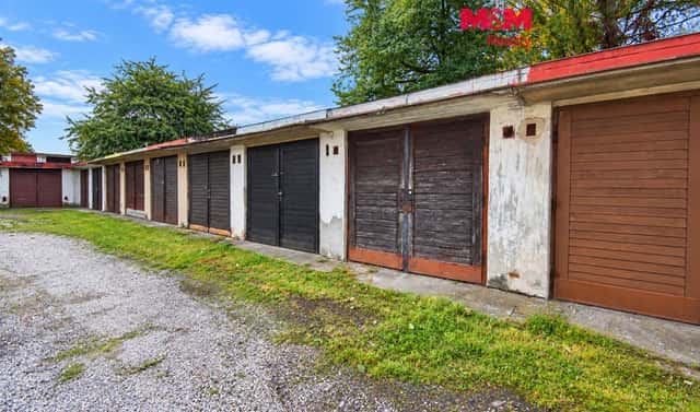 Prodej garáže, 18 m2, Jičín, ul. Konecchlumského, Konecchlumského, Jičín – Valdické Předměstí