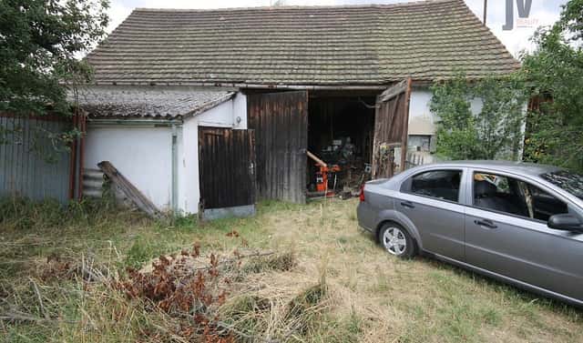 Prodej stodoly 160 m2 a garáže 18 m2, okr. Klatovy, Biřkov, okres Klatovy