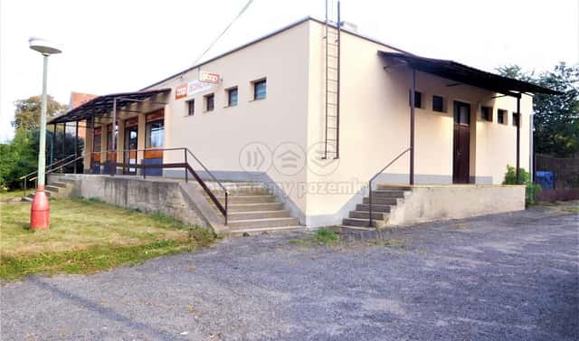 Prodej obchodních prostor 280 m², Měcholupy, okres Louny