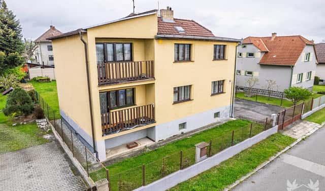 Prodej domu 244 m² s pozemkem 829 m², Strakonice