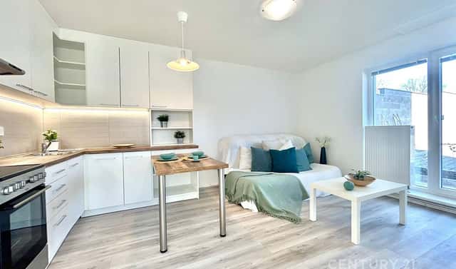 Pronájem bytu 3+kk 48 m², Osvobození, Ostrovačice, okres Brno-venkov