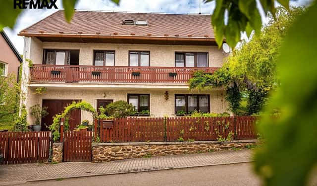 Prodej domu 306 m² s pozemkem 717 m², Žižkova, Husinec, okres Prachatice