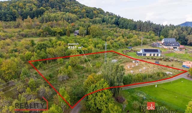 Prodej stavebního pozemku 4 351 m², Svojkov, okres Česká Lípa