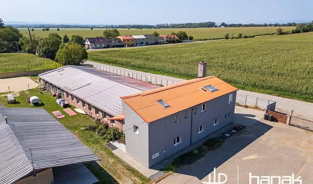 Prodej výrobních prostor 900 m², Dolany, okres Olomouc