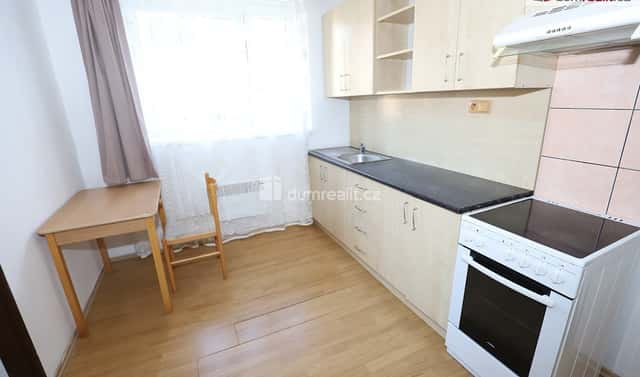 Pronájem bytu 1+1 33 m², Nádražní, Bečov nad Teplou, okres Karlovy Vary