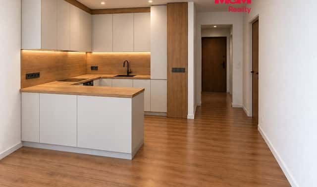 Prodej bytu 1+kk 29 m², Kardašovská, Praha 9 – Hloubětín