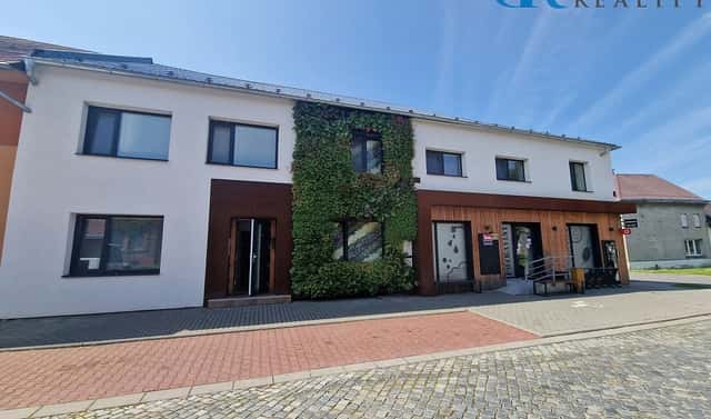 Prodej nájemního domu, činžáku 670 m², Na Návsi, Radslavice, okres Přerov