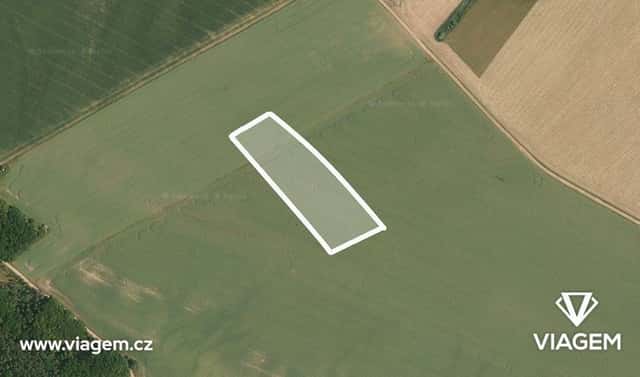 Prodej pole 2 730 m², Mělník