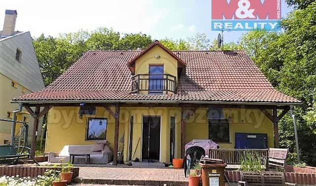 Pronájem domu 220 m² s pozemkem 220 m², Bulharská, Teplice