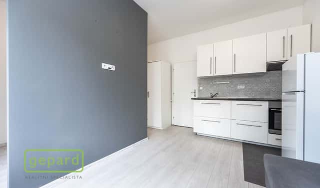 Prodej domu 225 m² s pozemkem 585 m², Káranská, Praha 10 – Malešice