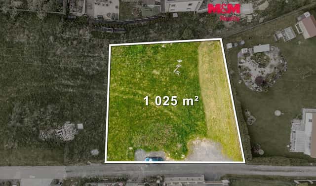 Prodej stavebního pozemku 1 025 m², Velké Chvojno – Žďár, okres Ústí nad Labem