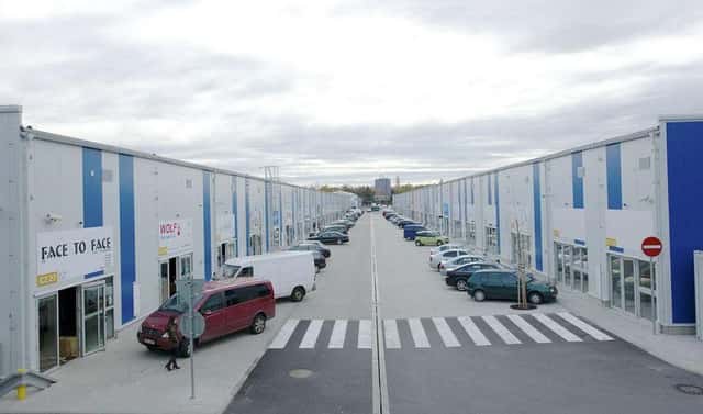Pronájem obchodních prostor 330 m², Tiskařská, Praha 10 – Malešice