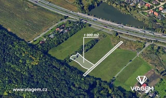 Prodej zahrady 1 000 m², Praha 9
