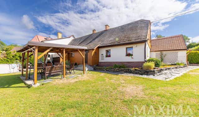 Prodej domu 199 m² s pozemkem 1 132 m², Velká Štáhle, okres Bruntál