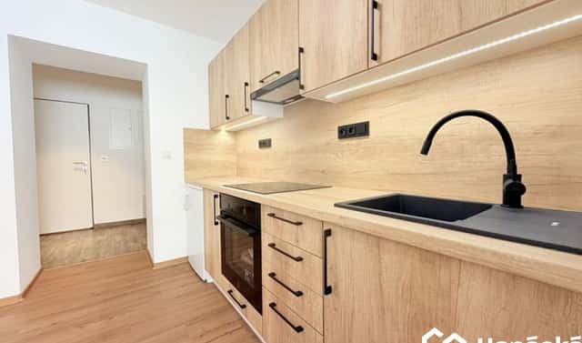 Pronájem bytu 1+1 42 m², Bystřice pod Hostýnem, okres Kroměříž