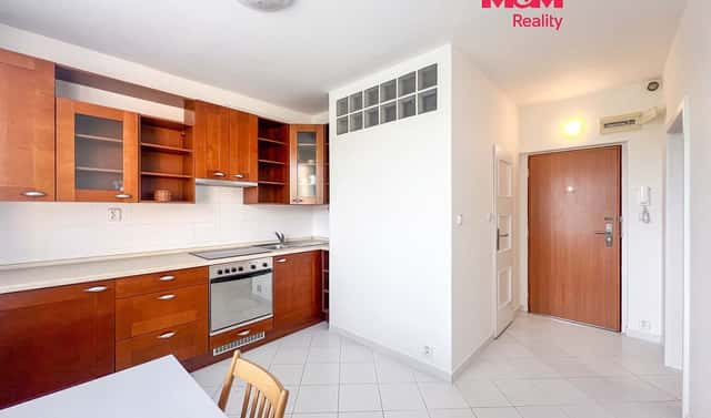 Pronájem bytu 1+1 31 m², Dobratická, Praha 9 – Letňany
