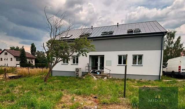 Pronájem domu 100 m² s pozemkem 1 000 m², Uhřická, Sedlec-Prčice – Sedlec, okres Příbram