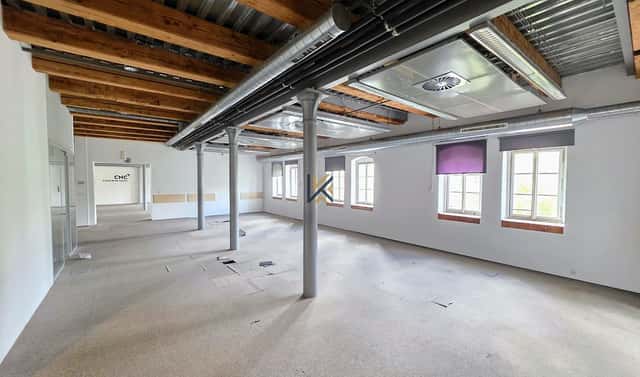 Pronájem kanceláře 270 m², U průhonu, Praha 7 – Holešovice