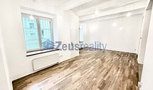 Pronájem kanceláře 48 m², Mlékárenská, Praha 9 – Vysočany