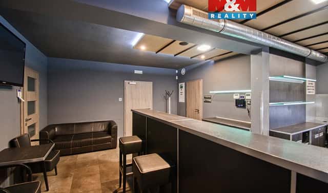Pronájem obchodních prostor 180 m², Meziříčská, Rožnov pod Radhoštěm, okres Vsetín