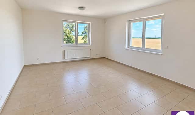 Pronájem bytu 3+1 105 m², V Alejíčkách, Zbuzany, okres Praha-západ