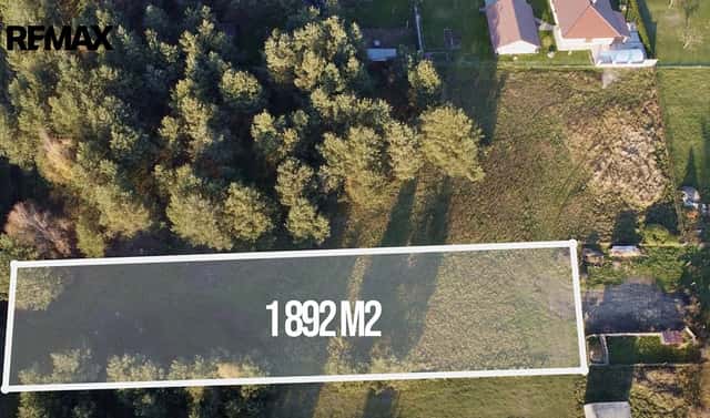 Prodej stavebního pozemku 1 892 m², Bělušice, okres Kolín